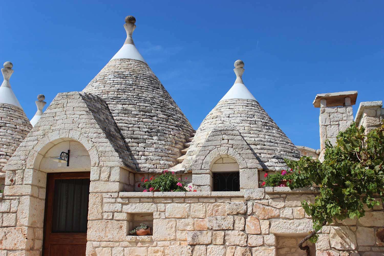 Trullo dei Messapi Relais di Puglia Ceglie Messapica (BR) - Isolamento termico Trullo dei Messapi Relais di Puglia Ceglie Messapica (BR) - Isolamento termico Coverd - BioEdilizia - Isolare secondo natura Hotel - Alberghi