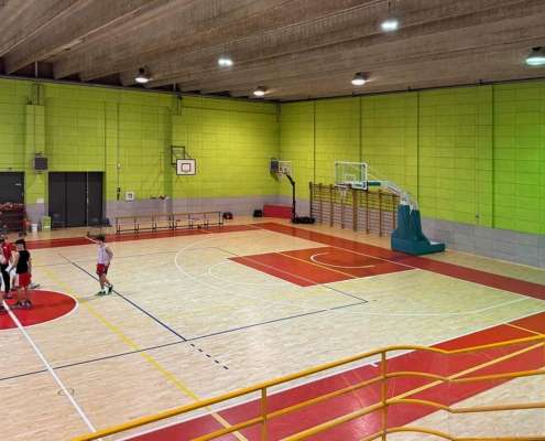Palazzetto dello sport intercomunale La Valletta Brianza - Efficientamento energetico (LC) Palazzetto dello sport intercomunale La Valletta Brianza - Efficientamento energetico (LC) Coverd - BioEdilizia - Isolare secondo natura Palestre - Centri sportivi