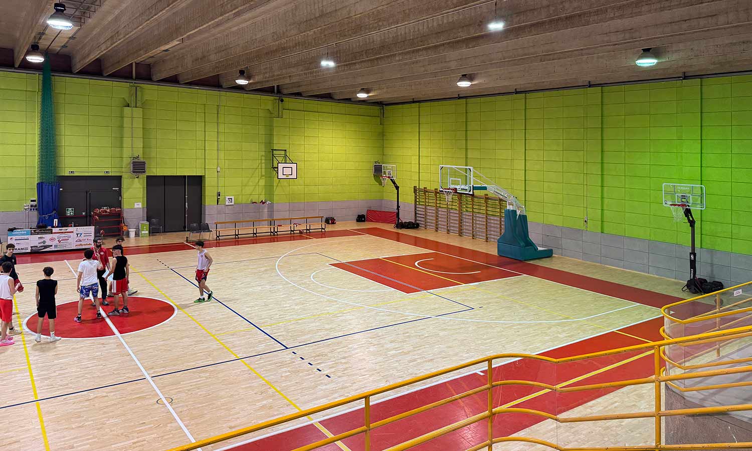 Palazzetto dello sport intercomunale La Valletta Brianza - Efficientamento energetico (LC) Palazzetto dello sport intercomunale La Valletta Brianza - Efficientamento energetico (LC) Coverd - BioEdilizia - Isolare secondo natura Palestre - Centri sportivi