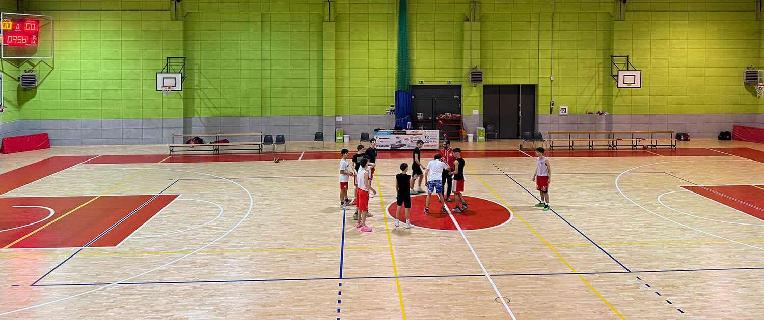 Palazzetto dello sport intercomunale La Valletta Brianza - Efficientamento energetico (LC) Palazzetto dello sport intercomunale La Valletta Brianza - Efficientamento energetico (LC) Coverd - BioEdilizia - Isolare secondo natura Palestre - Centri sportivi