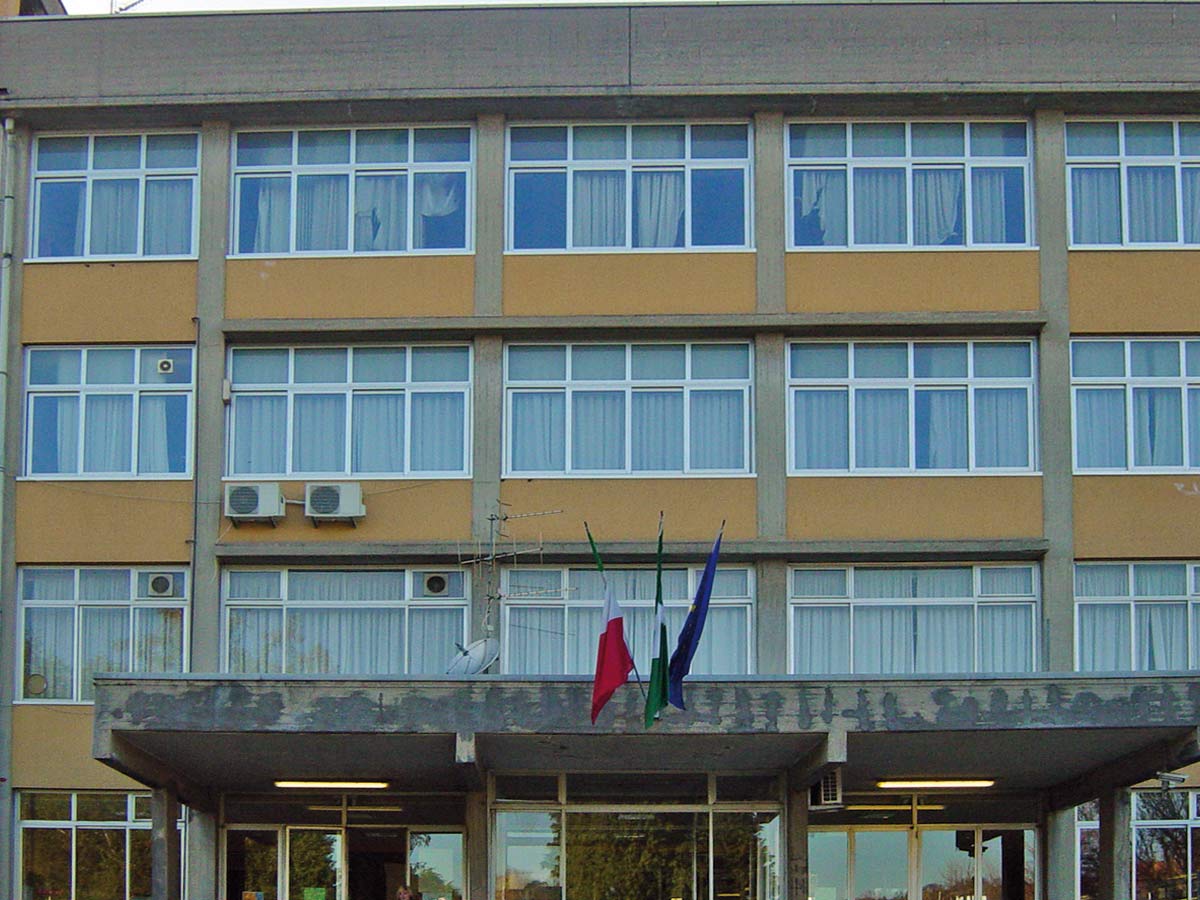 Istituto di Istruzione Superiore Leonardo da Vinci-Ripamonti Como Intervento di riqualificazione energetica Istituto di Istruzione Superiore Leonardo da Vinci-Ripamonti Como Intervento di riqualificazione energetica