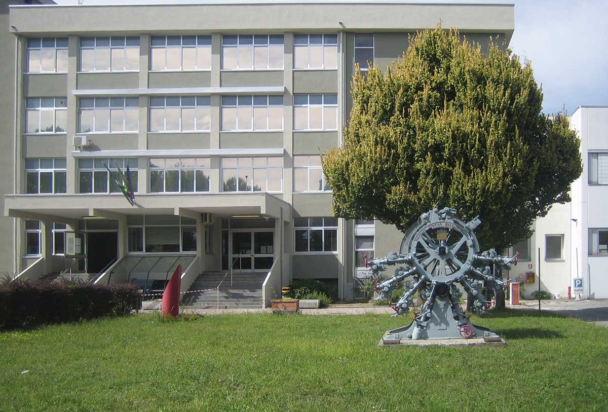 Istituto di Istruzione Superiore Leonardo da Vinci-Ripamonti Como Intervento di riqualificazione energetica Istituto di Istruzione Superiore Leonardo da Vinci-Ripamonti Como Intervento di riqualificazione energetica