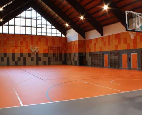Palestra Negrelli a Fiera di Primiero (TN) - Resistenza meccanica all'urto di pallone: Certificazione di conformità di resistenza meccanica all’urto di pallone sistema SoKoVerd.C1 Speed 60 in Classe 1A secondo la norma EN 13964:2004