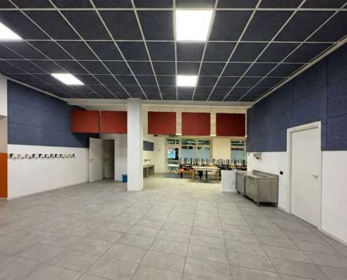 Mensa scolastica Scuola secondaria Pascoli di Curno (BG) Mensa scolastica Scuola secondaria Pascoli di Curno (BG) Coverd - BioEdilizia - Isolare secondo natura Isolamento acustico