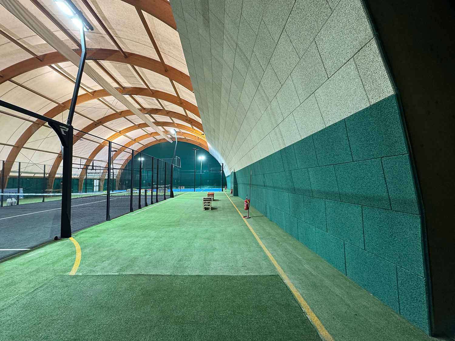 Centro sportivo Sport City Lomagna (LC) - Isolamento acustico Coverd - BioEdilizia - Isolare secondo natura Palestre - Centri sportivi