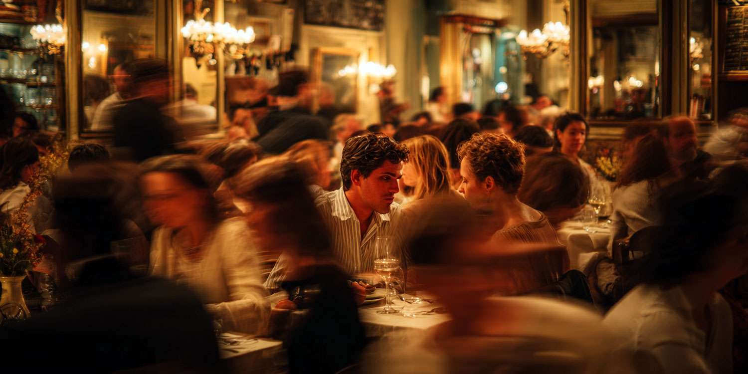 Effetto cocktail party: quando il cervello lavora troppo per ascoltare Coverd - BioEdilizia - Isolare secondo natura Isolamento acustico